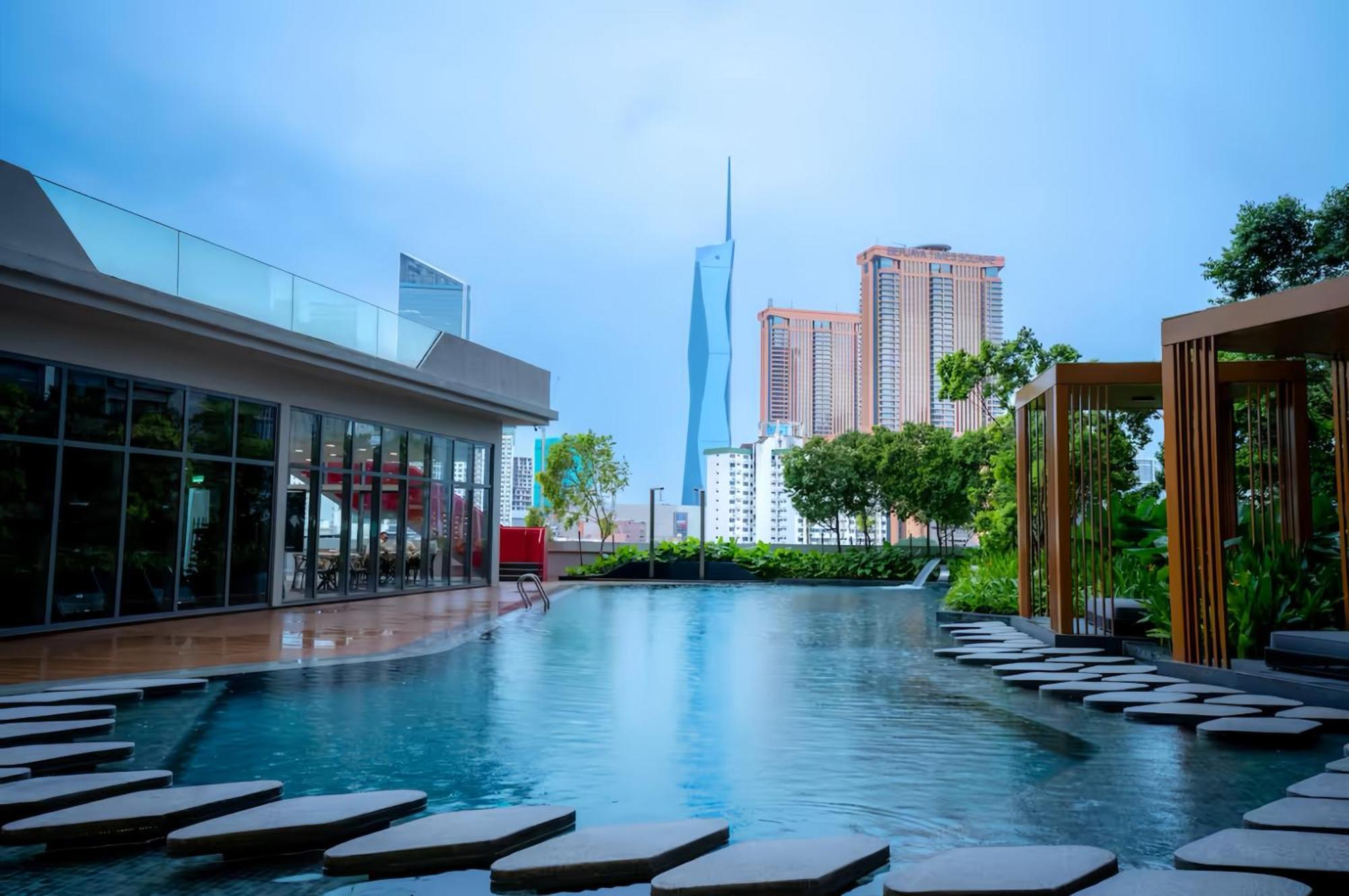 Apartment Core At Trx By Ll *